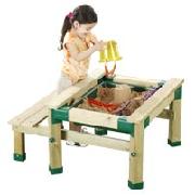 Woodland Wooden Picnic and Sand Table
